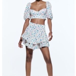 New Zara | Cropped Floral Print Top